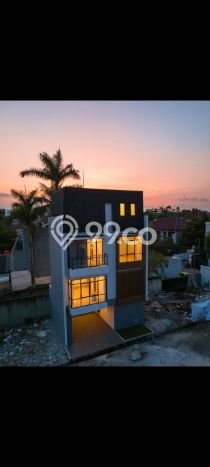Rumah Mewah LB 147m2 Siap Pakai Desain Elegan di Kemang, Jakarta Selatan Rumah Mewah LB 147m2 Siap Pakai Desain Elegan di Kemang, Jakarta Selatan