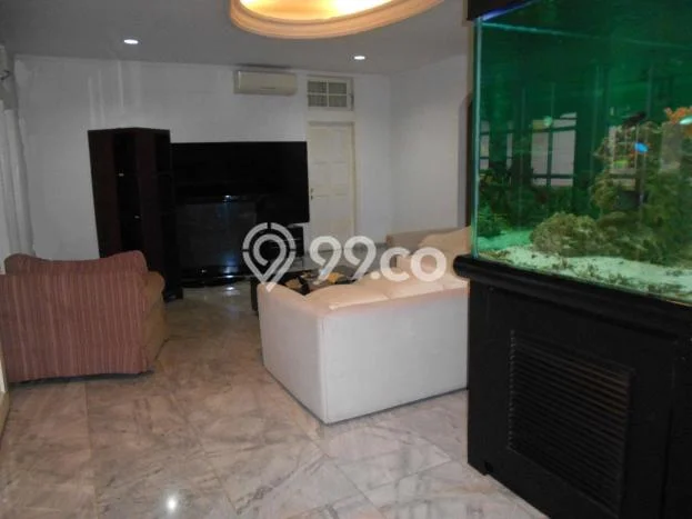 Rumah Luxury Modern Tanpa Renovasi di Menteng Dalam Jakarta Selatan Rumah Luxury Modern Tanpa Renovasi di Menteng Dalam Jakarta Selatan