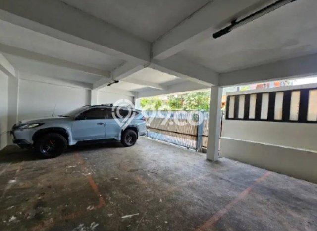 Komersial untuk Disewa di Pusat Bandung Luas Bangunan 300m2 Komersial untuk Disewa di Pusat Bandung Luas Bangunan 300m2
