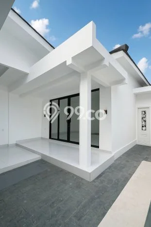 HOT DEAL! Vila Kawasan Tibubeneng, Luas 150m², Area Strategis HOT DEAL! Vila Kawasan Tibubeneng, Luas 150m², Area Strategis