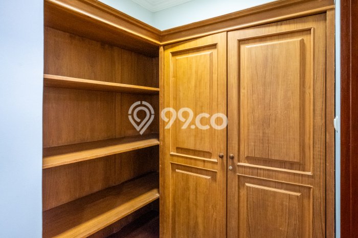 For Sale Vila di , Area 453m2m², Area Asri For Sale Vila di , Area 453m2m², Area Asri