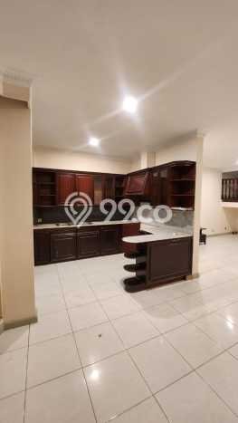 Jarang Ada! Rumah Kontrakan 5 Kamar Nyaman Siap Huni Pluit Jarang Ada! Rumah Kontrakan 5 Kamar Nyaman Siap Huni Pluit