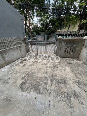 Rumah Luxury Modern Tanpa Renovasi di Grogol Jakarta Barat Rumah Luxury Modern Tanpa Renovasi di Grogol Jakarta Barat