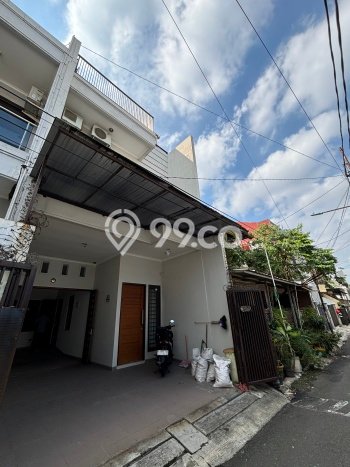 Disewakan Rumah Nyaman LT 65m2 / LB 65m2 di Tanjung Duren Selatan, Jakarta Barat Disewakan Rumah Nyaman LT 65m2 / LB 65m2 di Tanjung Duren Selatan, Jakarta Barat