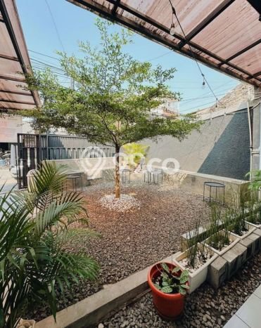Dijual Hunian Rumah Terawat 2 KT di Bintaro, Tangerang Selatan Dijual Hunian Rumah Terawat 2 KT di Bintaro, Tangerang Selatan
