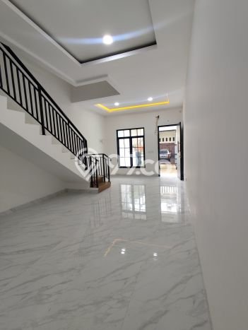 Rumah Modern 5 Kamar LT 72m2 di Duri Kepa Rumah Modern 5 Kamar LT 72m2 di Duri Kepa