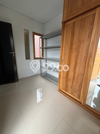 Jual Rumah Luas Elegan Dengan View Eksklusif di Cirendeu, Jakarta Selatan Jual Rumah Luas Elegan Dengan View Eksklusif di Cirendeu, Jakarta Selatan