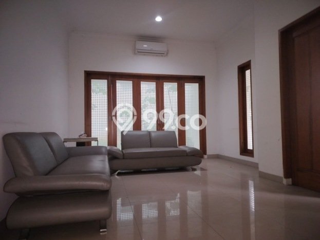 Jual Rumah Luas Elegan Dengan View Eksklusif di Sukmajaya, Depok Jual Rumah Luas Elegan Dengan View Eksklusif di Sukmajaya, Depok