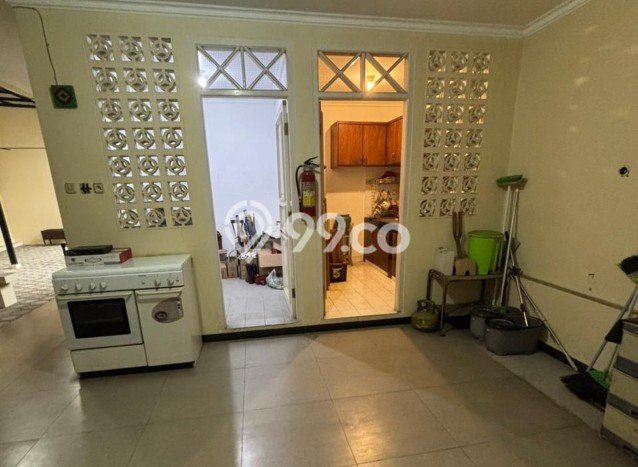 Rumah Elit Modern Siap Huni di Bintaro Tangerang Selatan Rumah Elit Modern Siap Huni di Bintaro Tangerang Selatan
