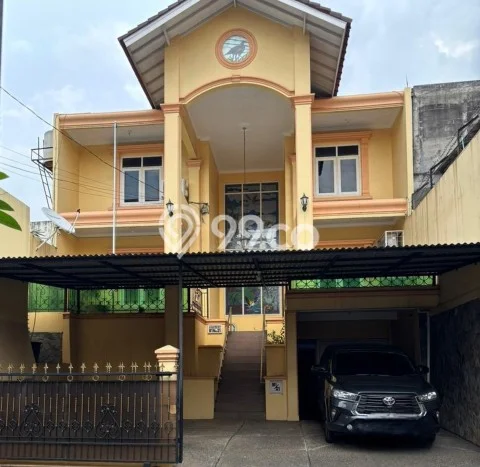 Rumah Elit Modern Siap Huni di Bintaro Tangerang Selatan Rumah Elit Modern Siap Huni di Bintaro Tangerang Selatan