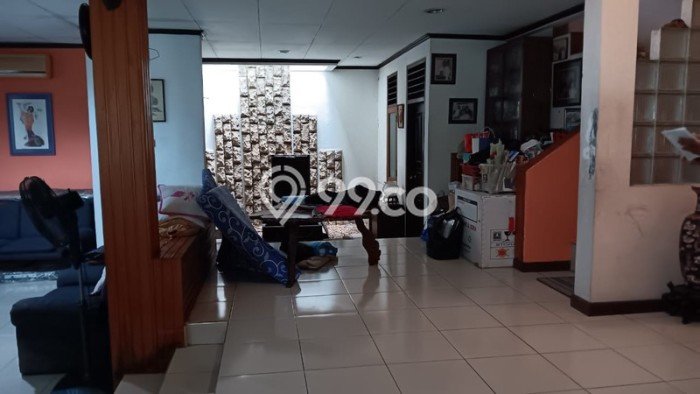 Hunian Mewah LB 200m2 Siap Huni Desain Elegan di Bintaro, Tangerang Selatan Hunian Mewah LB 200m2 Siap Huni Desain Elegan di Bintaro, Tangerang Selatan