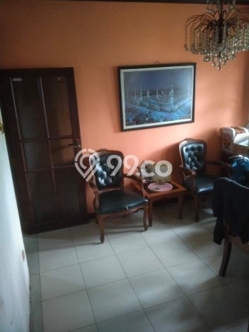 Hunian Mewah LB 200m2 Siap Huni Desain Elegan di Bintaro, Tangerang Selatan Hunian Mewah LB 200m2 Siap Huni Desain Elegan di Bintaro, Tangerang Selatan