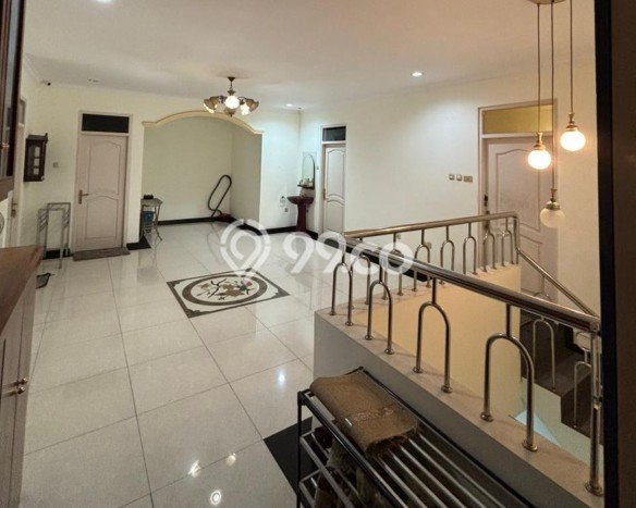 Rumah Elit Modern Siap Huni di Bintaro Tangerang Selatan Rumah Elit Modern Siap Huni di Bintaro Tangerang Selatan