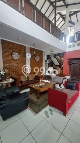 Jual Rumah Mewah Elegan Dengan View Eksklusif di Bintaro, Tangerang Selatan Jual Rumah Mewah Elegan Dengan View Eksklusif di Bintaro, Tangerang Selatan