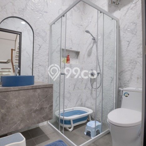 Rumah Modern 4 KT di Bintaro Tangerang Selatan Semi Furnished Rumah Modern 4 KT di Bintaro Tangerang Selatan Semi Furnished