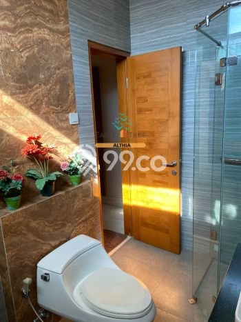 DIJUAL CEPAT! Rumah Premium area Pesanggrahan, Jakarta Selatan, Luas 180m2m² Bangunan 280m2m² BISA KPR! DIJUAL CEPAT! Rumah Premium area Pesanggrahan, Jakarta Selatan, Luas 180m2m² Bangunan 280m2m² BISA KPR!
