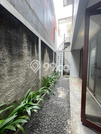 Rumah Elit Modern Tanpa Renovasi di Sektor 9-Bintaro Tangerang Selatan Rumah Elit Modern Tanpa Renovasi di Sektor 9-Bintaro Tangerang Selatan
