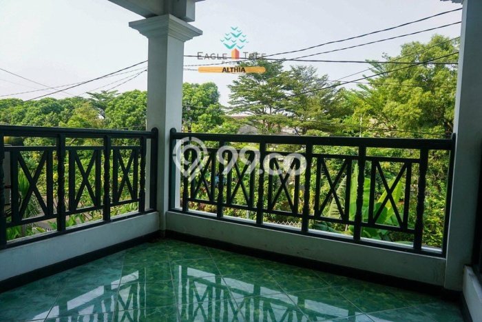 Rumah Mewah LB 250m2 Siap Pakai Desain Elegan di Bintaro, Tangerang Selatan Rumah Mewah LB 250m2 Siap Pakai Desain Elegan di Bintaro, Tangerang Selatan