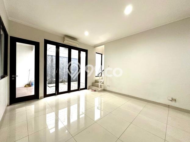For Sale! Luxury House LT 144m2 Desain Modern di Sektor 9-Bintaro For Sale! Luxury House LT 144m2 Desain Modern di Sektor 9-Bintaro