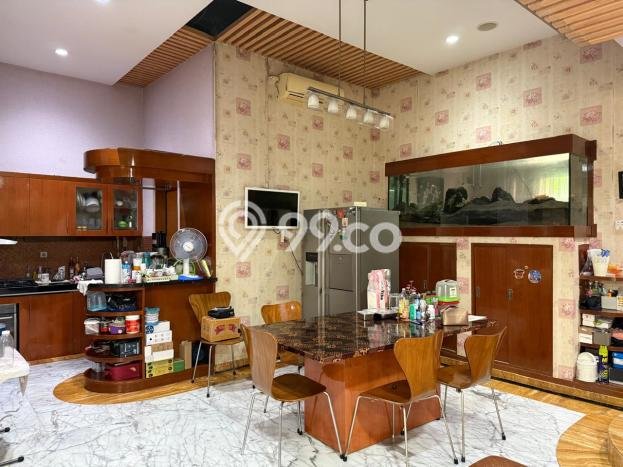 Rumah Mewah LB 211m2 Siap Huni Desain Elegan di Sektor 9-Bintaro, Tangerang Selatan Rumah Mewah LB 211m2 Siap Huni Desain Elegan di Sektor 9-Bintaro, Tangerang Selatan