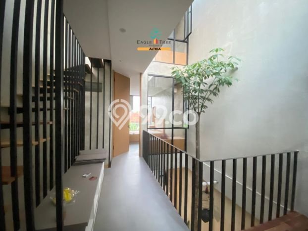 Rumah Elit Modern Siap Huni di BSD Tangerang Rumah Elit Modern Siap Huni di BSD Tangerang