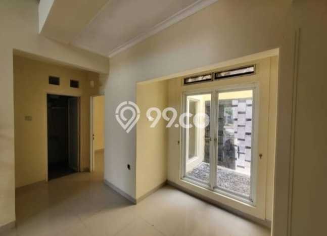 Rumah di Sektor 9-Bintaro, Tangerang Selatan, LT 96m² LB 84m² Rumah di Sektor 9-Bintaro, Tangerang Selatan, LT 96m² LB 84m²