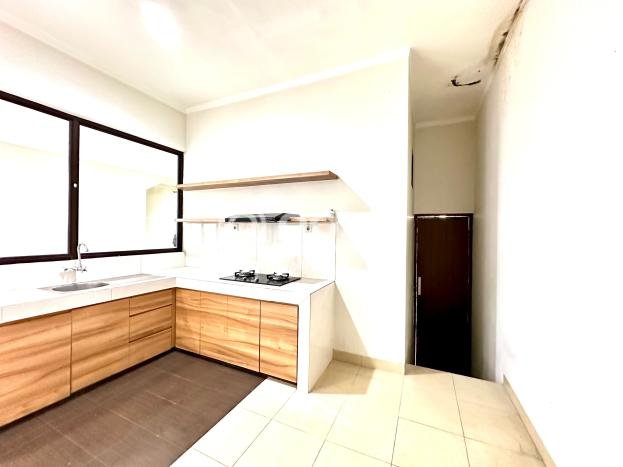 For Sale! Luxury House LT 144m2 Desain Modern di Sektor 9-Bintaro For Sale! Luxury House LT 144m2 Desain Modern di Sektor 9-Bintaro