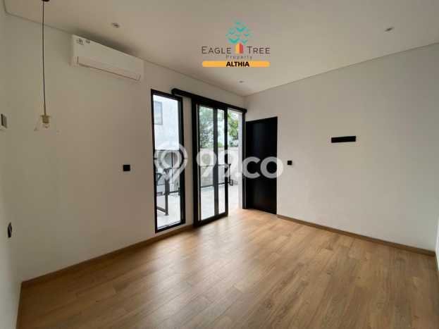 Hunian Eksklusif Siap Huni LT 164m2 di Ciputat, Tangerang Selatan Hunian Eksklusif Siap Huni LT 164m2 di Ciputat, Tangerang Selatan