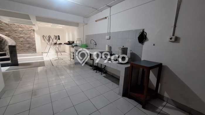 Ready to Use! Premium House LT 325m2 Desain Elegan di Ancol Ready to Use! Premium House LT 325m2 Desain Elegan di Ancol