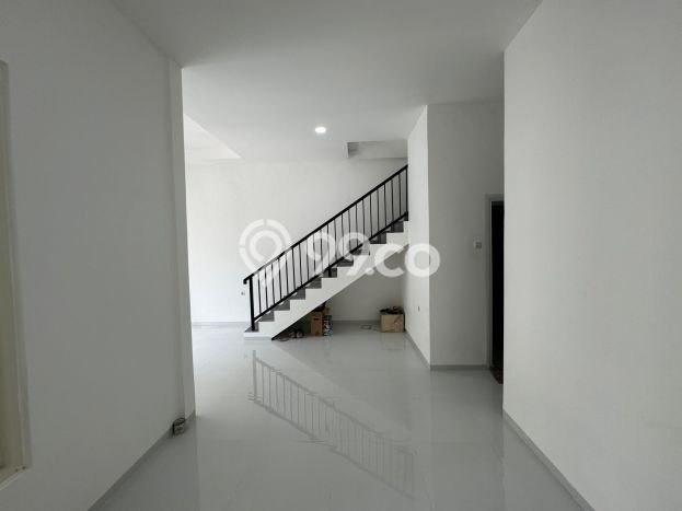 Jual Rumah Favorit Siap Huni LB 150m2 di Mulyorejo, Surabaya Jual Rumah Favorit Siap Huni LB 150m2 di Mulyorejo, Surabaya