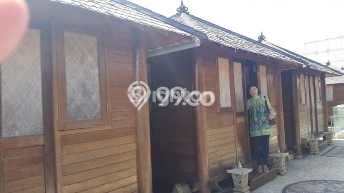 Lokasi Strategis! Dijual Komersial Bisnis di Denpasar Selatan, Denpasar Kondisi Baik Lokasi Strategis! Dijual Komersial Bisnis di Denpasar Selatan, Denpasar Kondisi Baik