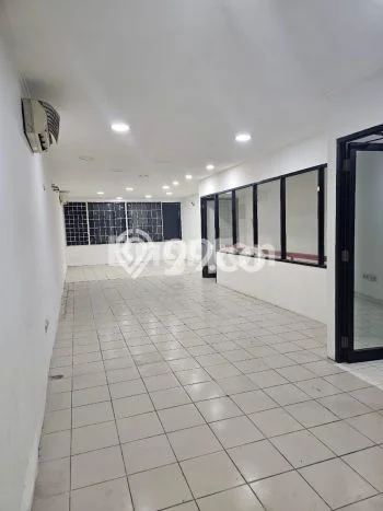 Disewakan Ruko komersial di Kebayoran Baru luas bangunan 290m2 Disewakan Ruko komersial di Kebayoran Baru luas bangunan 290m2