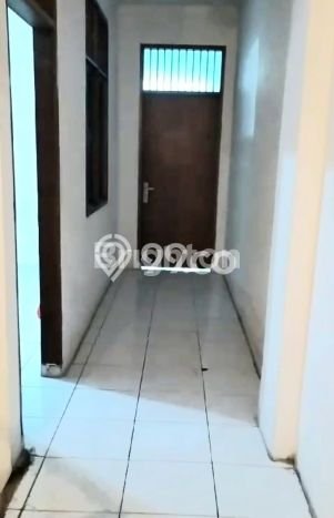 Lokasi Strategis! Dijual Ruko Bisnis di Pesanggrahan, Jakarta Selatan Kondisi Baik Lokasi Strategis! Dijual Ruko Bisnis di Pesanggrahan, Jakarta Selatan Kondisi Baik
