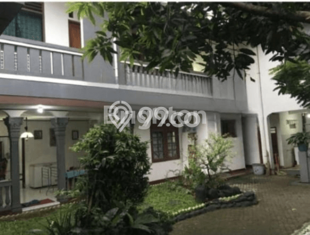 Siap Huni Rumah Mewah 9 Kamar di Kebayoran Lama Dekat ke Mana Saja Siap Huni Rumah Mewah 9 Kamar di Kebayoran Lama Dekat ke Mana Saja