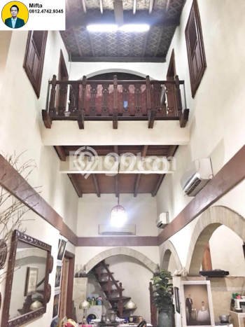 Rumah Luxury Modern Tanpa Renovasi di Jelambar Jakarta Barat Rumah Luxury Modern Tanpa Renovasi di Jelambar Jakarta Barat
