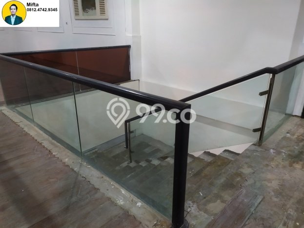Ruko Bagus Dijual LB 1800m2 Lokasi Strategis Jakarta Selatan Area Cocok untuk Berbisnis Ruko Bagus Dijual LB 1800m2 Lokasi Strategis Jakarta Selatan Area Cocok untuk Berbisnis