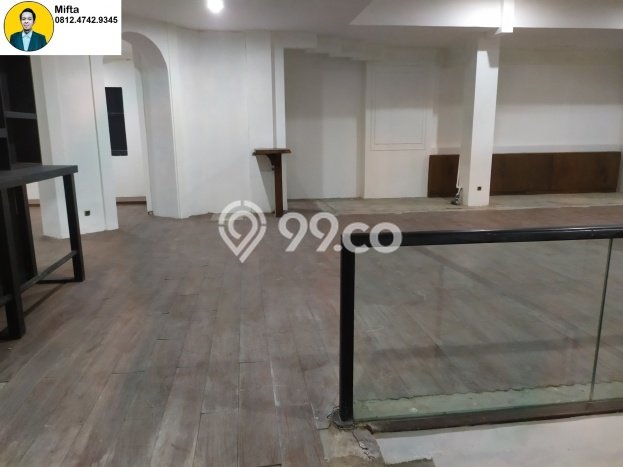Ruko Bagus Dijual LB 1800m2 Lokasi Strategis Jakarta Selatan Area Cocok untuk Berbisnis Ruko Bagus Dijual LB 1800m2 Lokasi Strategis Jakarta Selatan Area Cocok untuk Berbisnis