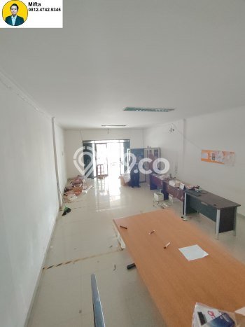 AREA PREMIUM! Ruko Disewakan di Bekasi Utara, Luas 129m2m², Jalan Strategis AREA PREMIUM! Ruko Disewakan di Bekasi Utara, Luas 129m2m², Jalan Strategis
