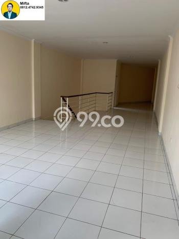 Ruko Dijual di Jakarta Selatan LT 85m2 & LB 170m2 Lokasi Terbaik! Ruko Dijual di Jakarta Selatan LT 85m2 & LB 170m2 Lokasi Terbaik!