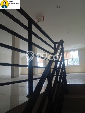 Ruko Disewa di Pondokmelati, Bekasi, LT 300m2 / LB 540m2 Ruko Disewa di Pondokmelati, Bekasi, LT 300m2 / LB 540m2