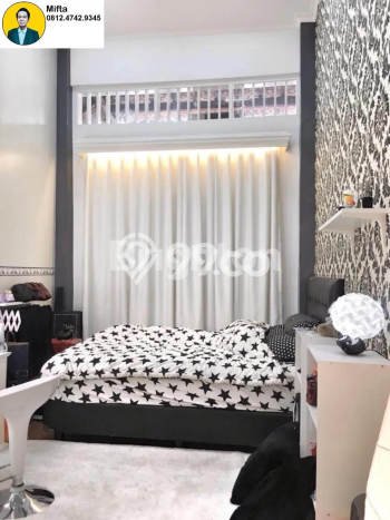 Rumah Luxury Modern Tanpa Renovasi di Jelambar Jakarta Barat Rumah Luxury Modern Tanpa Renovasi di Jelambar Jakarta Barat
