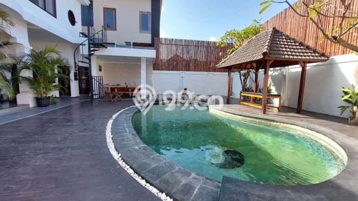 Lokasi strategis! Rumah siap huni disewakan di Denpasar Selatan LB 650m2 Lokasi strategis! Rumah siap huni disewakan di Denpasar Selatan LB 650m2