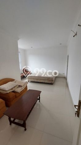 Dijual Rumah Mewah Megah Dengan View Eksklusif di Cibubur, Jakarta Timur Dijual Rumah Mewah Megah Dengan View Eksklusif di Cibubur, Jakarta Timur