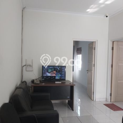 DIJUAL CEPAT! Rumah Siap Huni Lokasi Premium Kota Wisata, Luas 180m² LB 220m² DIJUAL CEPAT! Rumah Siap Huni Lokasi Premium Kota Wisata, Luas 180m² LB 220m²