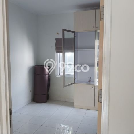 DIJUAL CEPAT! Rumah Siap Huni Lokasi Premium Kota Wisata, Luas 180m² LB 220m² DIJUAL CEPAT! Rumah Siap Huni Lokasi Premium Kota Wisata, Luas 180m² LB 220m²