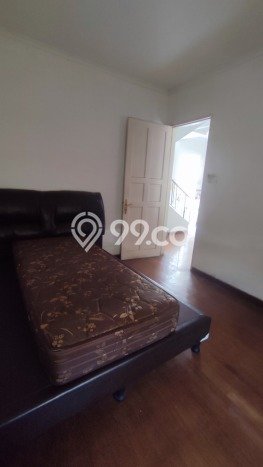 For Sale Hunian Rumah Terawat 3 KT di Cibubur, Jakarta Timur For Sale Hunian Rumah Terawat 3 KT di Cibubur, Jakarta Timur