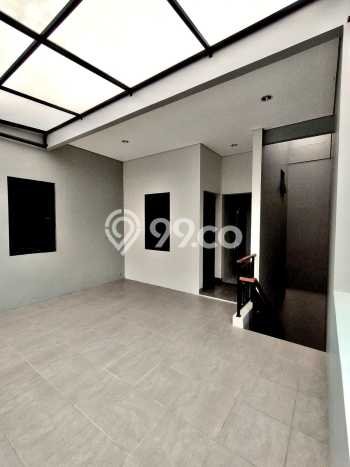 Rumah Elit Modern Siap Huni di Kota Wisata Bogor Rumah Elit Modern Siap Huni di Kota Wisata Bogor