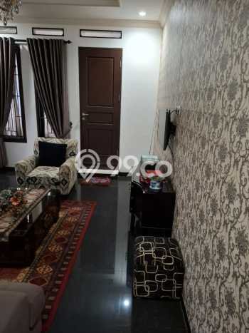 Hunian Mewah LB 500m2 Siap Pakai Desain Elegan di Cibubur, Jakarta Timur Hunian Mewah LB 500m2 Siap Pakai Desain Elegan di Cibubur, Jakarta Timur