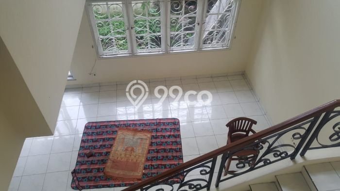 Rumah Mewah LB 200m2 Siap Pakai Desain Elegan di Kota Wisata, Bogor Rumah Mewah LB 200m2 Siap Pakai Desain Elegan di Kota Wisata, Bogor