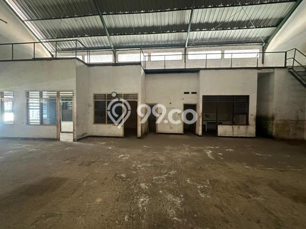 Area Ramai! Gudang Dijual di Kenjeran untuk Bisnis Luas Bangunan 196m2 Area Ramai! Gudang Dijual di Kenjeran untuk Bisnis Luas Bangunan 196m2